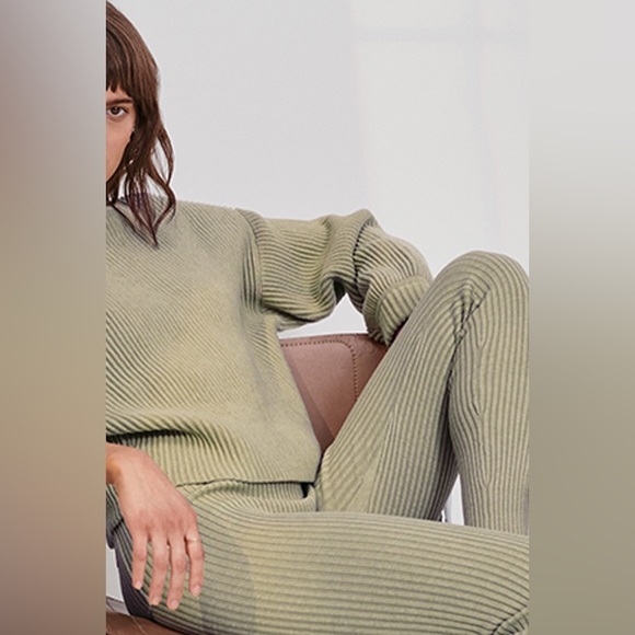 NWT Lunya Cozy cotton silk reversible pullover soft green size Small - Picture 2 of 5